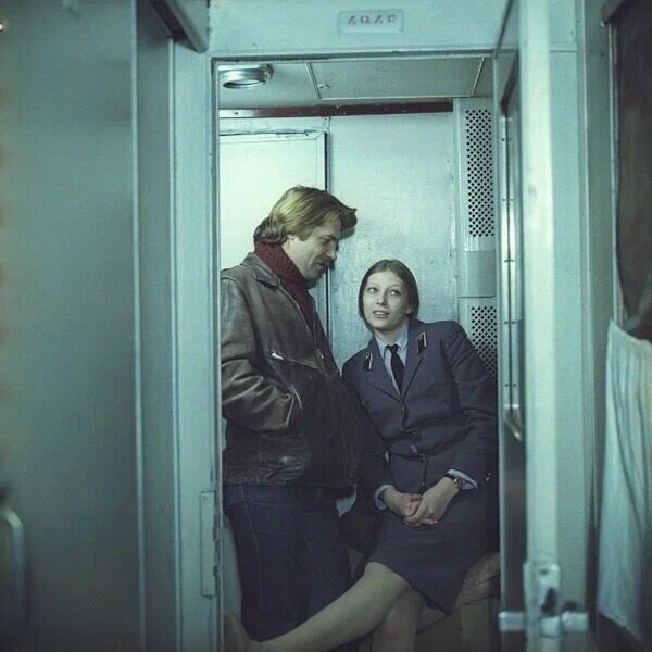 Александр Фатюшин и Елена Майорова в фильме 1981 года "34-й скорый".