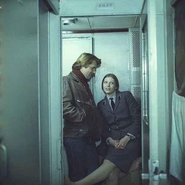Александр Фатюшин и Елена Майорова в фильме 1981 года 34-й скорый. Александр Фатюшин и Елена Майорова в фильме 1981 года 34-й скорый.