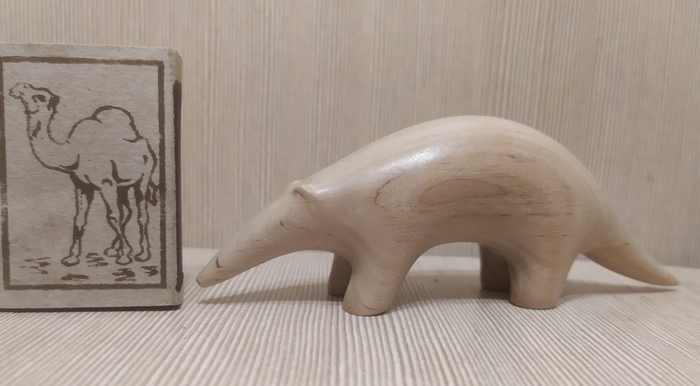 Классическое фото с коробкой для масштаб