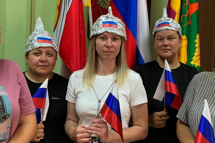 Ответ на пост «Детей разделили на "малоимущих" и "СВО" в столовой одной из российских школ»