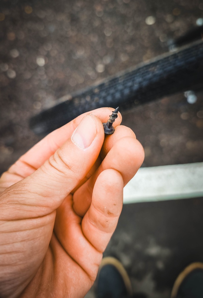 Тот самый саморез.