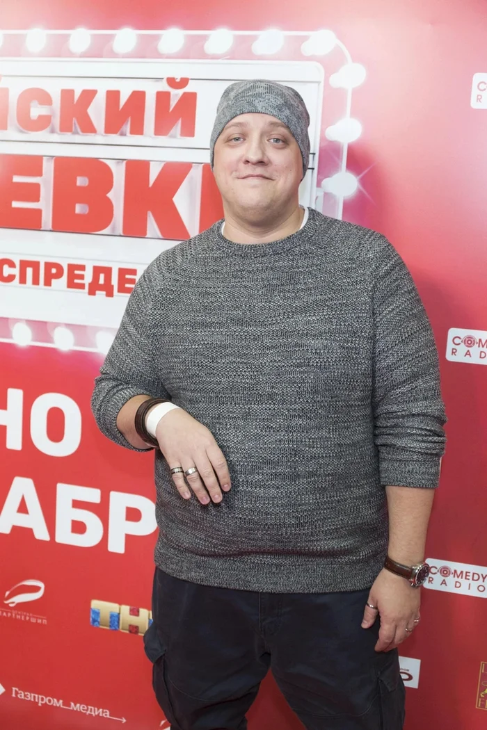 Роман Попов Роман Попов