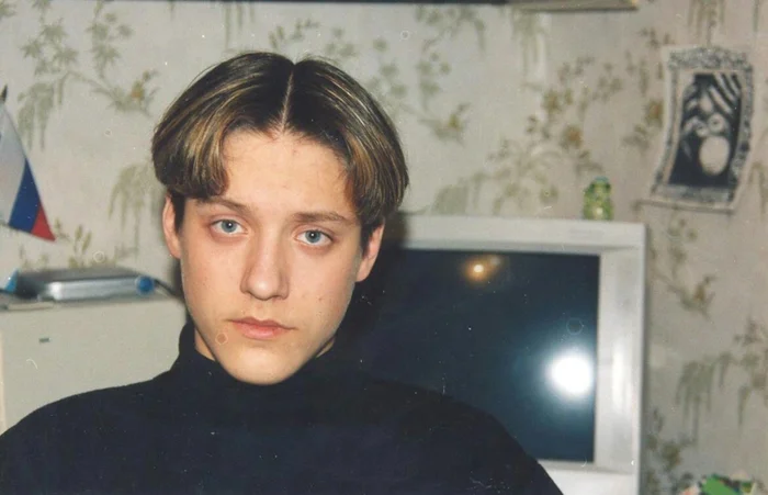 Роман Попов в молодости Роман Попов в молодости