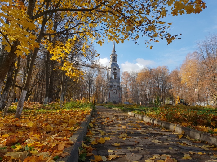 Ответ на пост «Просто хочу поделиться фотографией, которую у себя нашел а архиве»