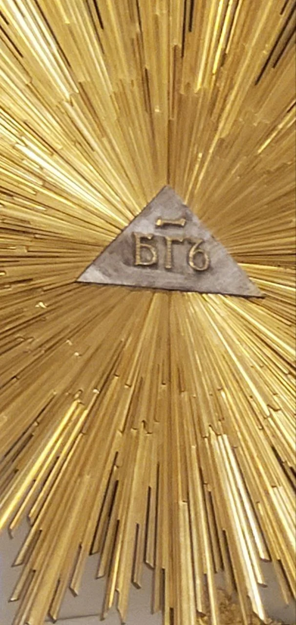 Eye - My, Pyramid, faith