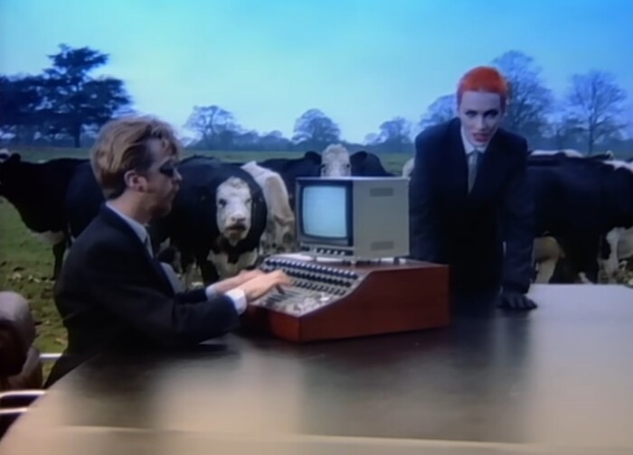 Sweet Dreams (Are Made of This) - Eurythmics