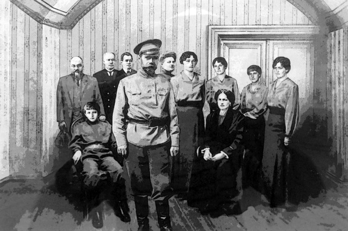 Наш царь - Мукден, наш царь - Цусима, наш царь - кровавое пятно