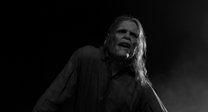 Кевин также снимался в Мумии с Фрейзером и Подъем с глубины. В обоих случаях это были крупные роли.