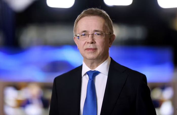 Ханс Нойхофф представляет АдГ в Европейском парламенте.