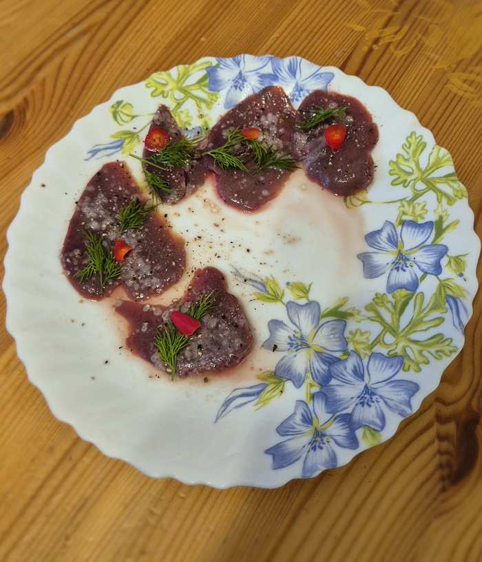 Сырая говяжья печень - можно ли её употреблять сырой, в качестве строганины?