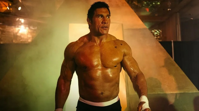 Сильные тоже могут падать