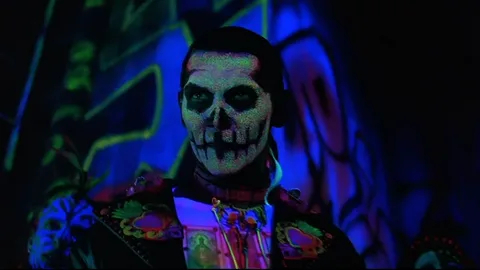 А моего любимого Дона "Дракона" не узнать...