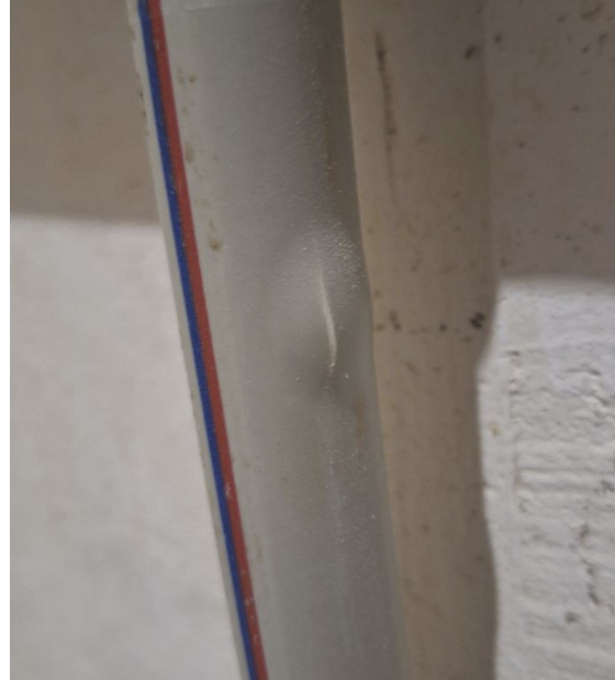 Управляющая компания не хотят менять стояки. Посмотрите пожалуйста, стоит ли мне настоять или они правы?