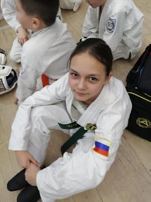 Марина занимается карате. Прореагировала на опасность быстро и без сомнений - во многом благодаря спорту.