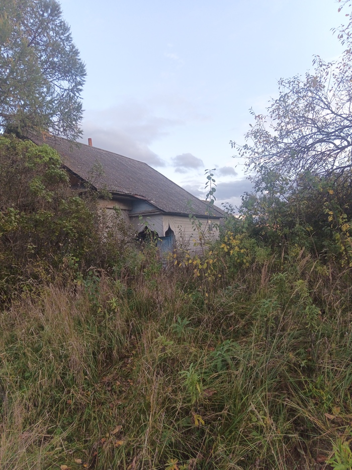 Дом в одном из выездов.