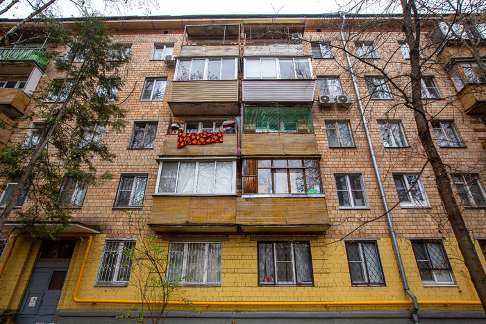  (2025 )      " ۓ    " (. . , 1965). .   