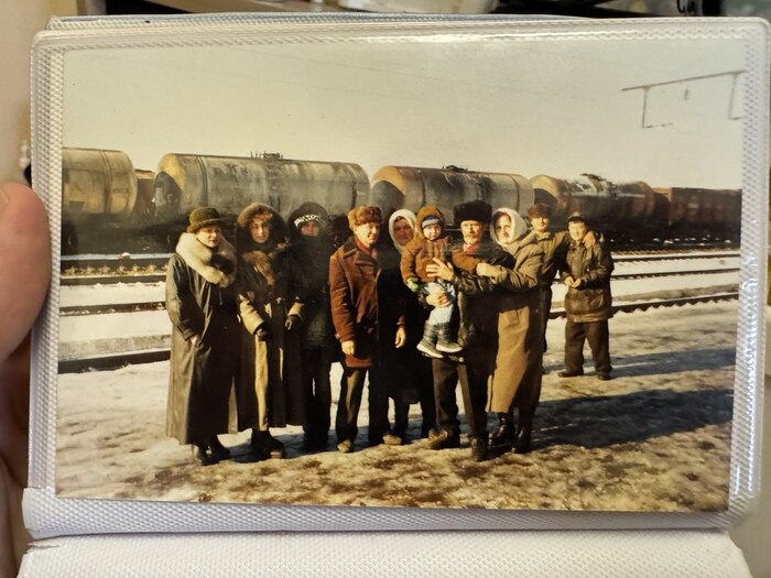      -    ))))   98 ,  3 .       -     