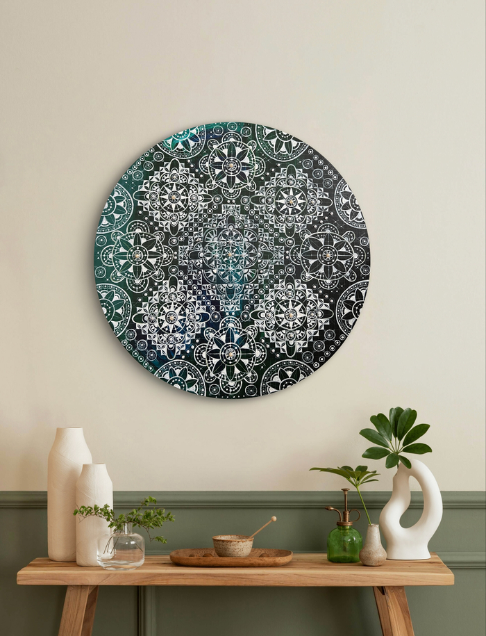 Написана в стиле крестецкая строчка, горьковский рассыпной гипюр.