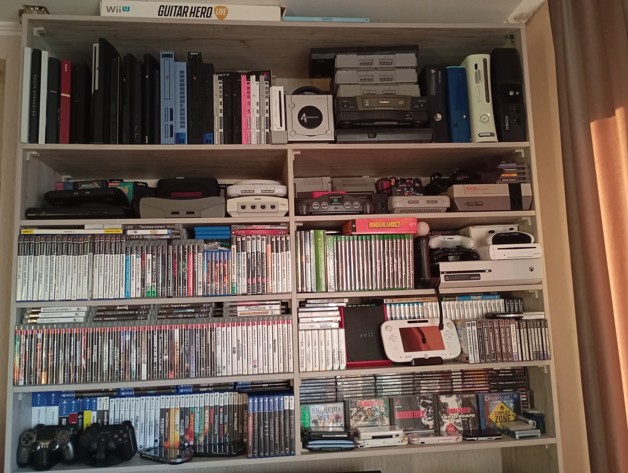 Video game dense retro-building) - Collecting, Computer games, Collector, Retro Games, Nostalgia, Collection, 90th, Old school, Childhood of the 90s, 2000s, Playstation, Xbox, Nintendo, Sega, Nes, SNES, Consoles, Dendy, Game console, VKontakte (link)