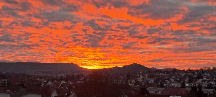 Ответ на пост «Какой красивый закат )»