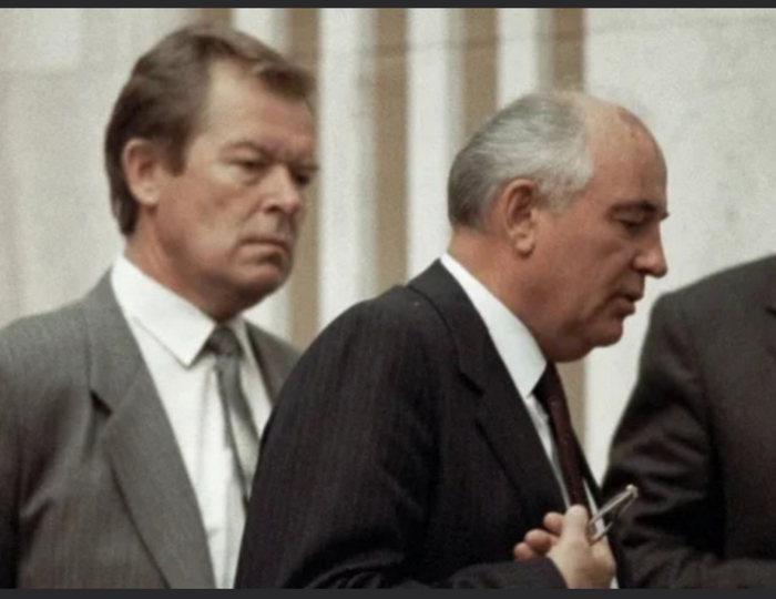 Ликвидация комитета государственной безопасности