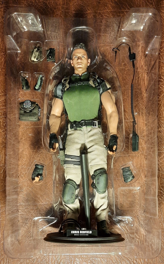 Фигурка Chris Redfield