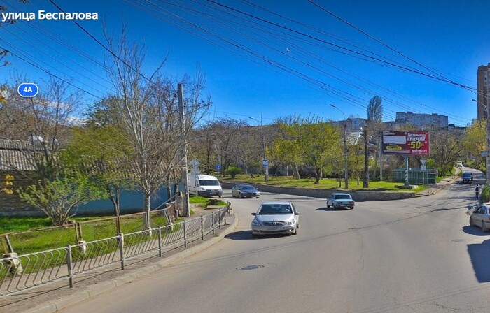 Вот тот дальний дом на горе. Фото Яндекс.