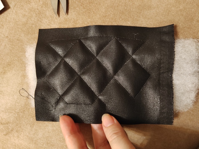 Попытка стежки на толстом синтепоне