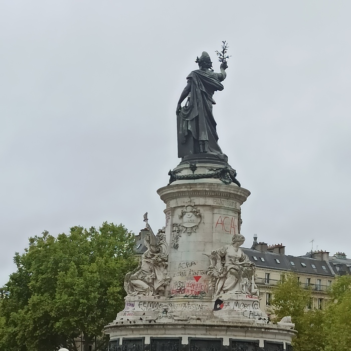 Я слишком легко добилась публикации моей первой книги (на самом деле нет)