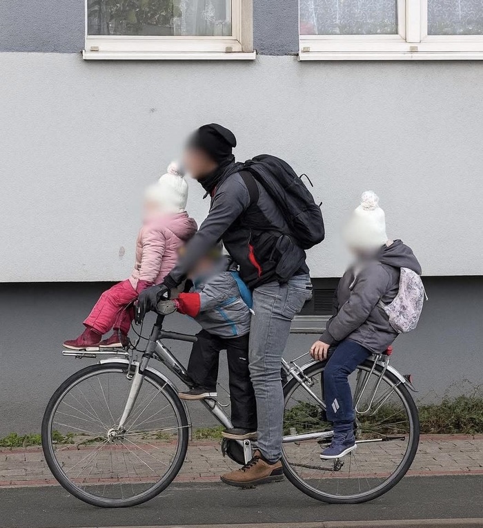 И так трат дофига, ещё и штраф получил за фото