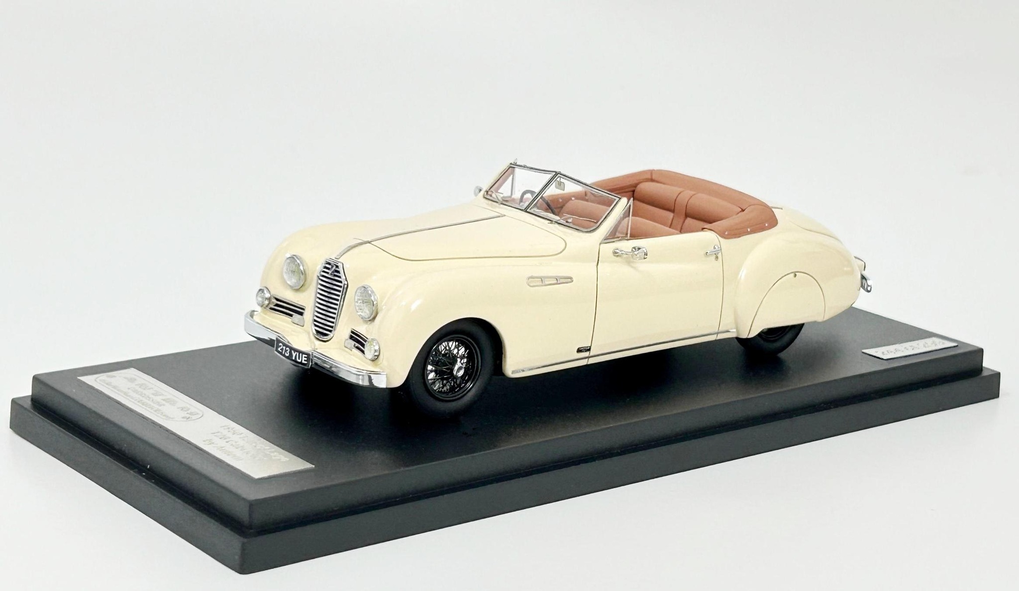 Modellino Matrix 1:43 Talbot Lago T26 Farina Cabriolet, 1951, Colore Nero
