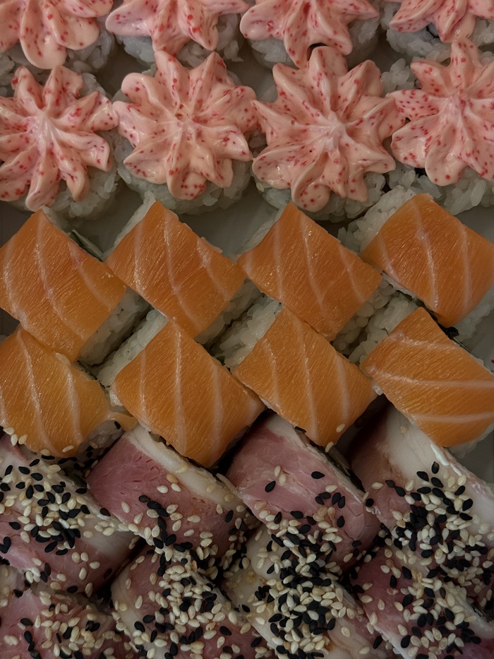 С учетом актуальных тем Пикабу)