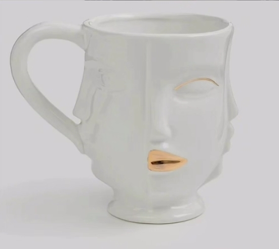 Поиск кружки с лицом...Господа пикабушники, подскажите где найти такую кружку, может у кого-нибудь есть на кухне или знает где достать