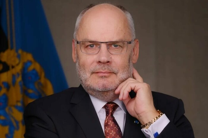 ЭСТОНИЯ ГОТОВА ПЕРЕШАГНУТЬ ДОРОГУ РОССИИ!