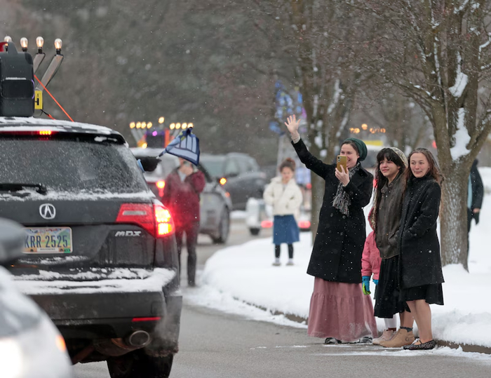 Вчера в Кливленде-парад машин на Хануку.