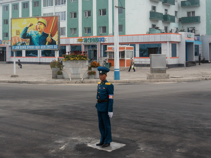 Регулировщик дороги, город Чхонджин