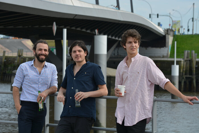 ��� ������������