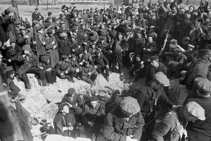 Очень интересная фотография из освобожденной Одессы