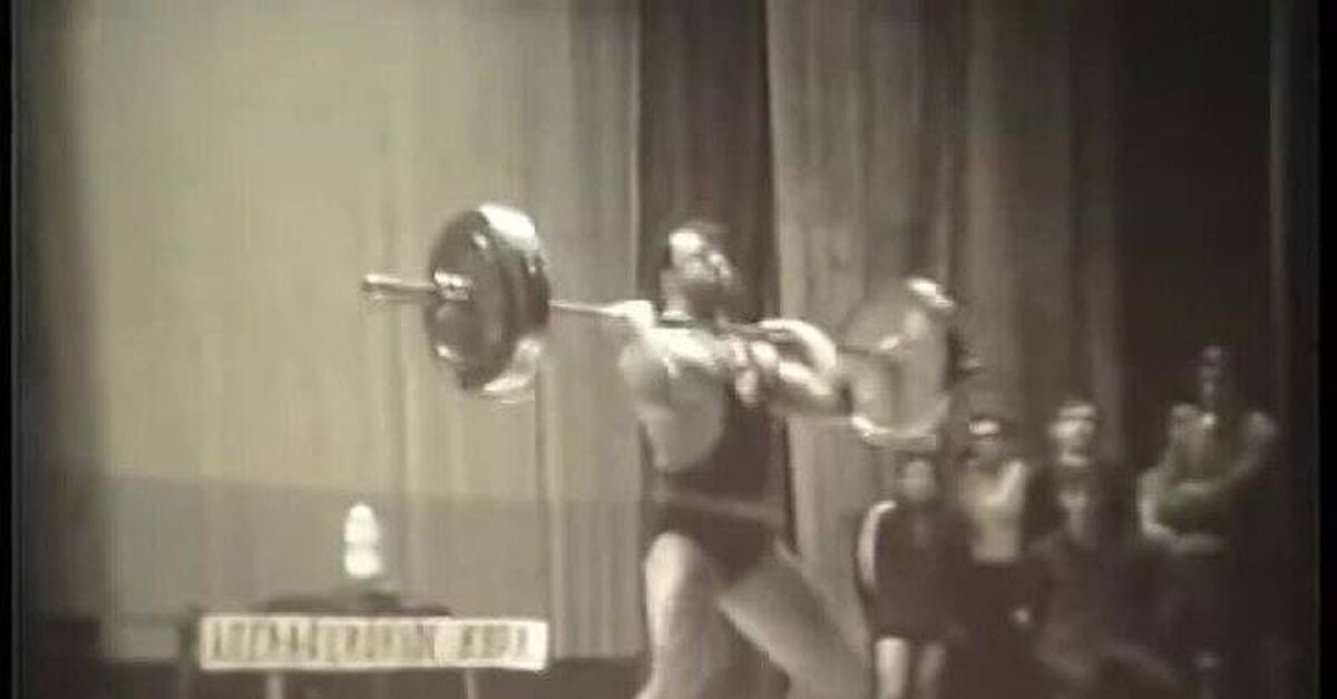 Weightlifting bench press 1970 - Series Weightlifting of Leningrad, My, Sport, Competitions, Weightlifting, Bench press, Exercises, Archive of film and photo documents, Video, Video VK, Short videos