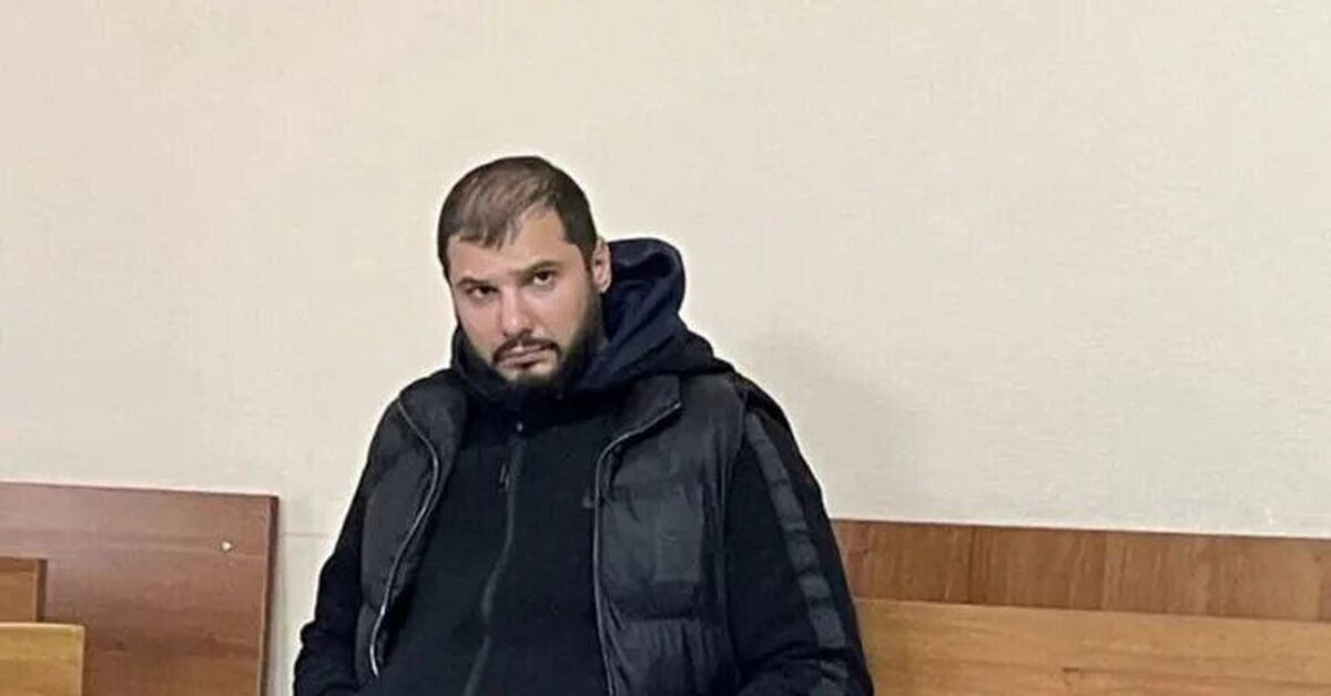 Сучка распоясалась полностью Сучка распоясалась полностью