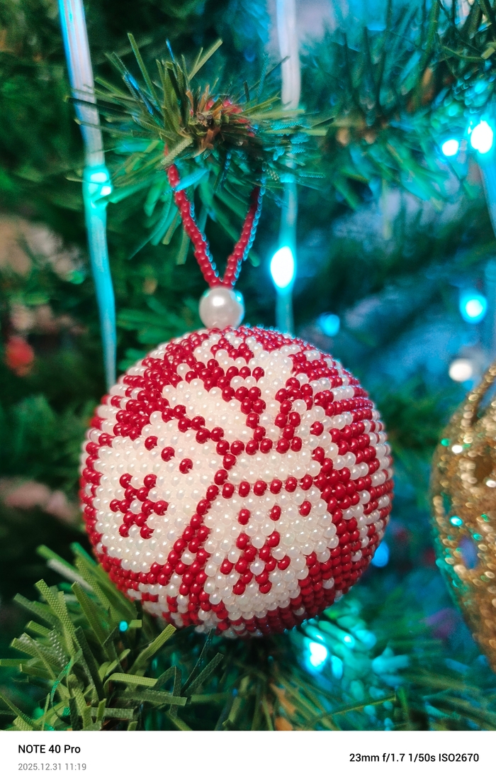 Шарик из бисера по схеме из группы вк Людмилы Литвиненко