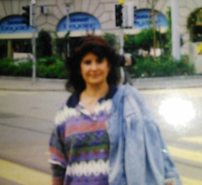 �������