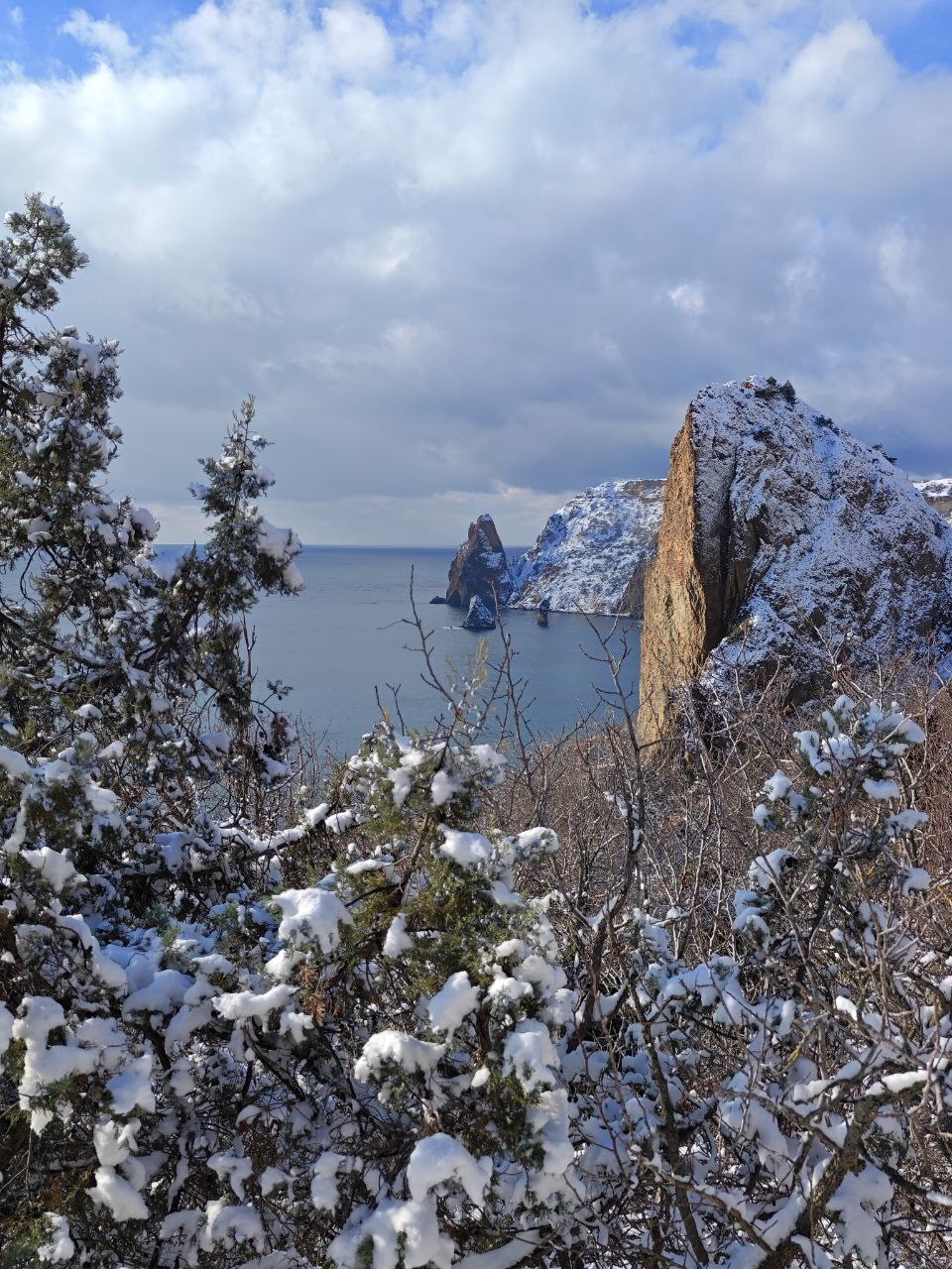 Snowy New Year's Fiolent - Crimea, Sevastopol, Cape Fiolent, Snow