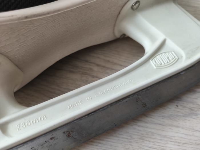 ������ ��������, ������� "������� � ������������", � ����� - "Kovopol"