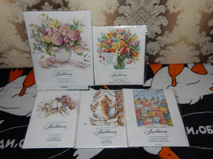 Сделай своими руками (Андриана). В последнее время тоже начали с дизайнерами работать, что очень круто.