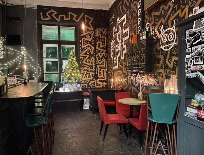 Самый Маленький бар