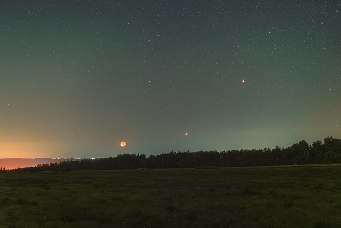 Убывающая луна, Венера и Юпитер