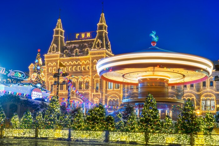 Новогодняя карусель на Красной площади