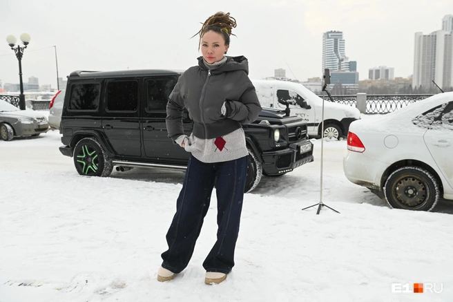 ����� ������ ����������, ��� ������� ���� �������� ����� �� ����� � ��������� ��������� �� ������� ��������: ������� ��������� / <!--noindex--><a href="https://pikabu.ru/story/mne_yeto_ochen_nepriyatno_v_ekaterinburge_populyarnuyu_blogershu_na_chernom_gelike_lishili_voditelskikh_prav_13622590?u=http%3A%2F%2FE1.RU&t=E1.RU&h=d14cb2f4849bc246a517d6332b909846dc263a36" title="http://E1.RU" target="_blank" rel="nofollow noopener">E1.RU</a><!--/noindex-->