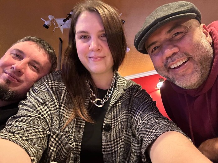 Мы в кабаке каком-то